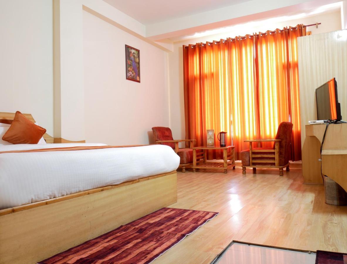 New Ambika International Mall Road Hotel 마날리 외부 사진