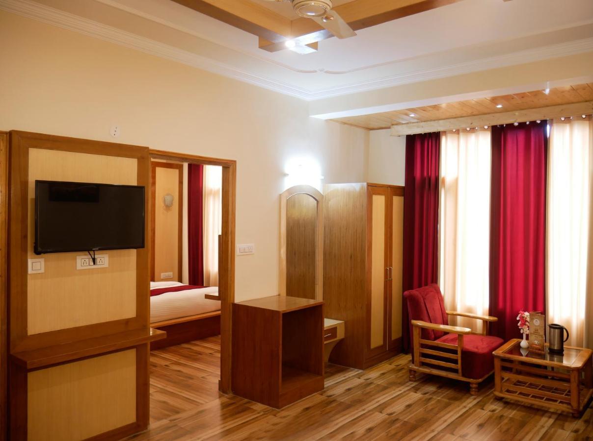 New Ambika International Mall Road Hotel 마날리 외부 사진