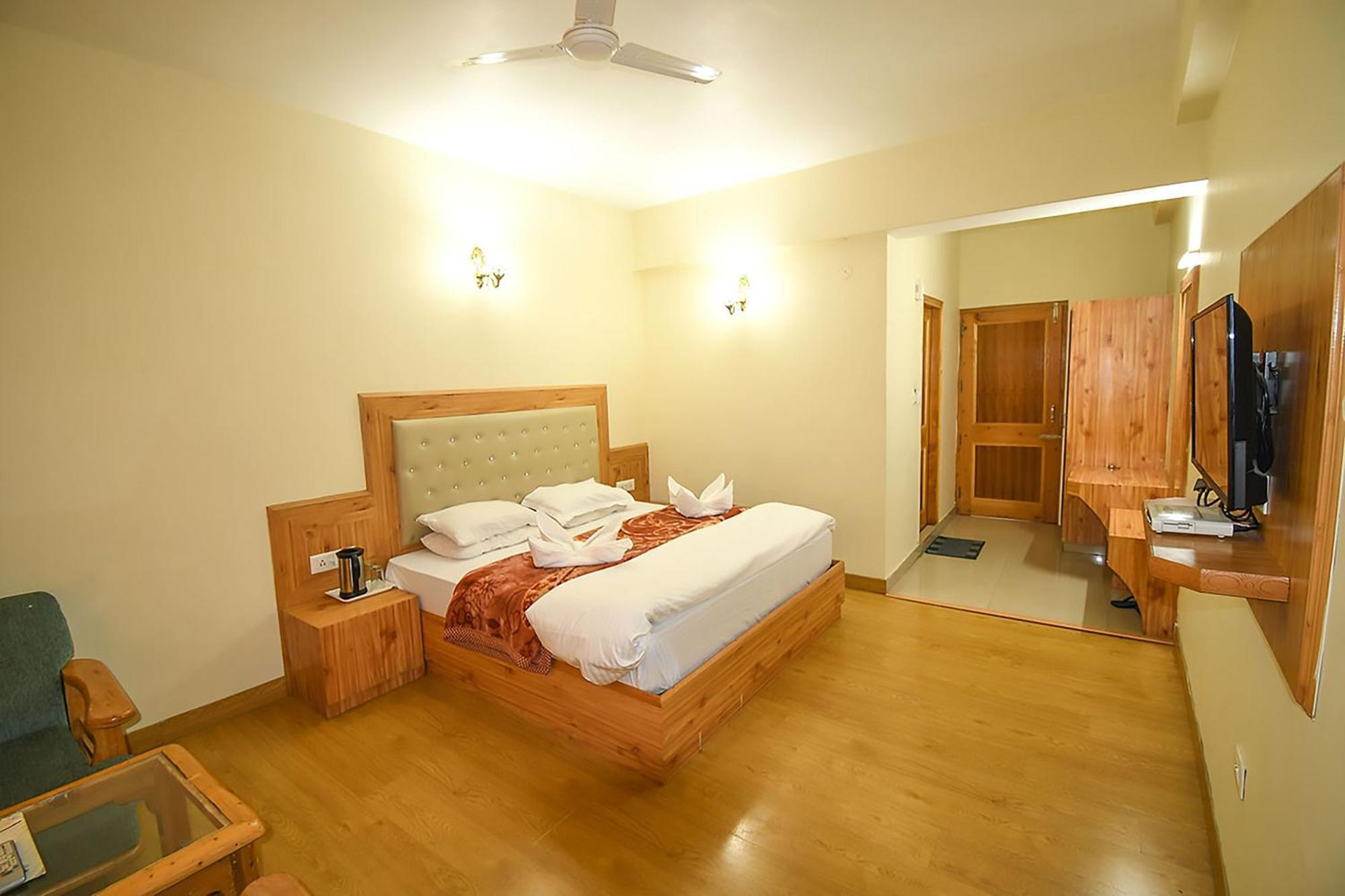 New Ambika International Mall Road Hotel 마날리 외부 사진