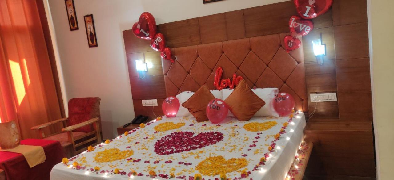 New Ambika International Mall Road Hotel 마날리 외부 사진