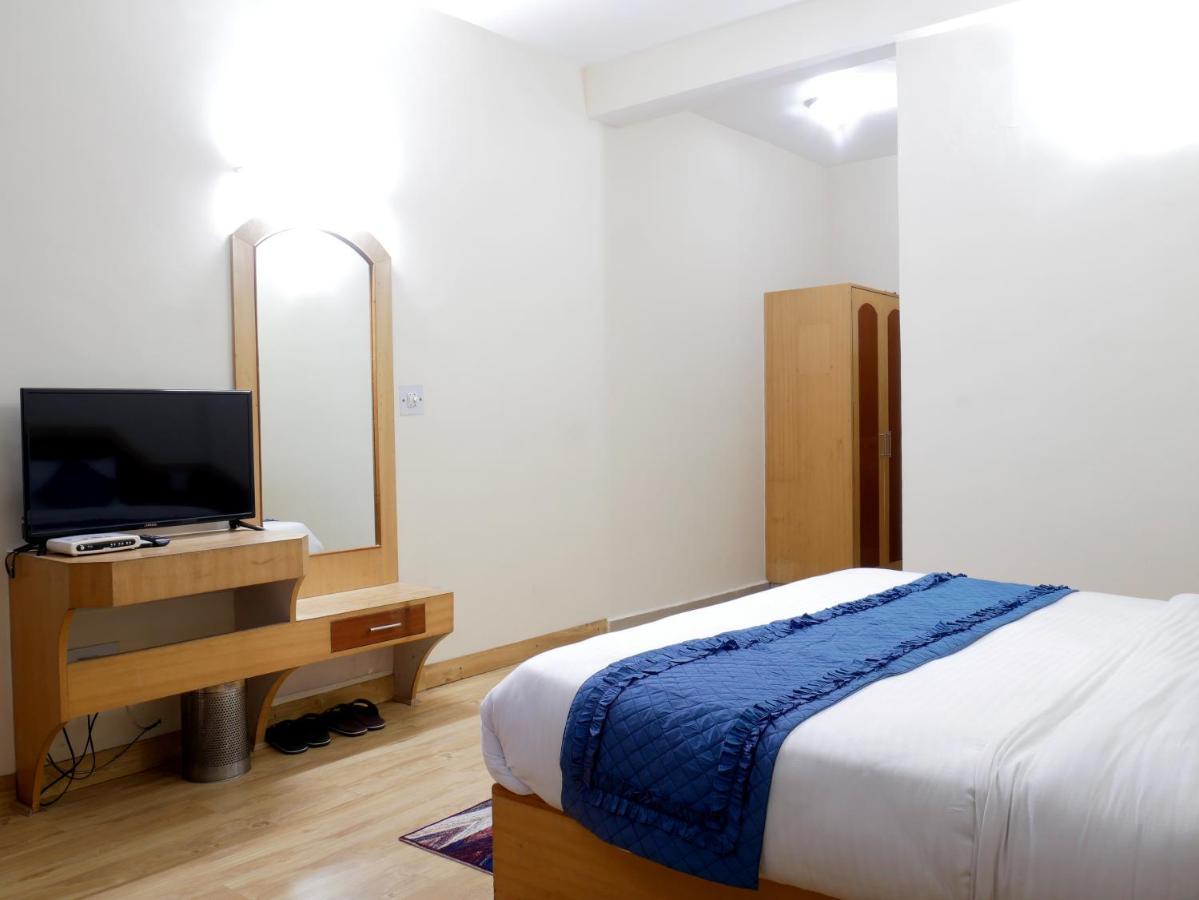 New Ambika International Mall Road Hotel 마날리 외부 사진